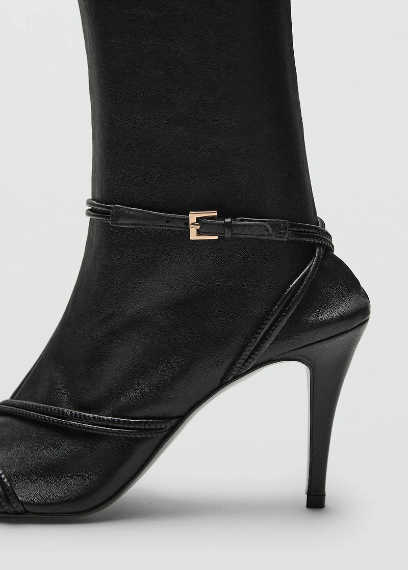 100% leather high boots with straps
