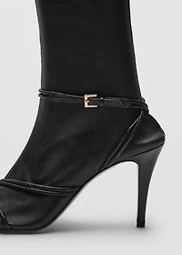 100% leather high boots with straps