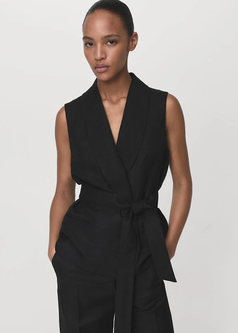 Linen suit vest with belt