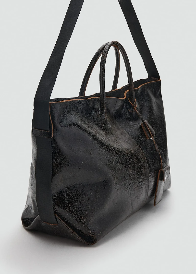 Maxi shopper leather bag with charms