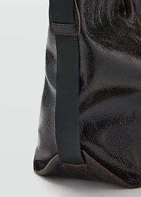 Maxi shopper leather bag with charms