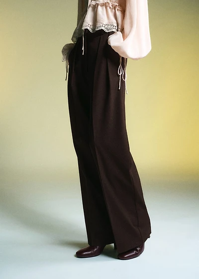 Wide-leg mid-rise pleated pants