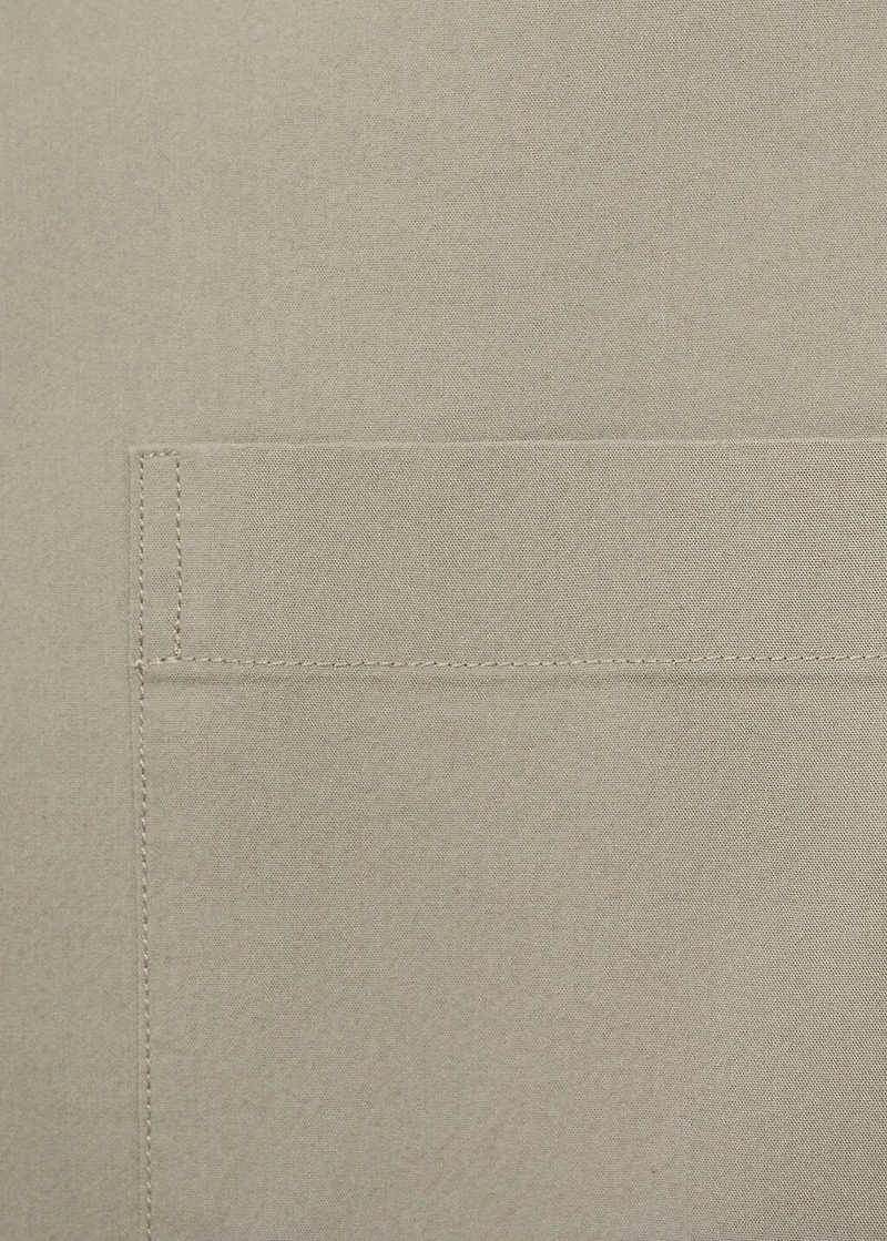 Shirt with pockets and bowling collar