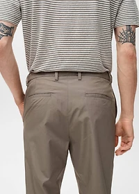 100% slim-fit cotton pants