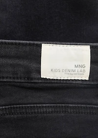Slim-fit jeans