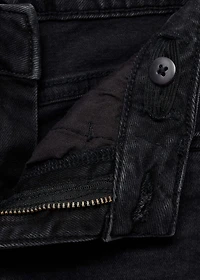 Slim-fit jeans