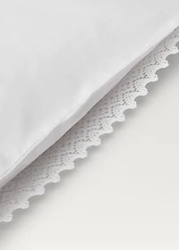 Two pillowcases with lace detail 50x75 cm