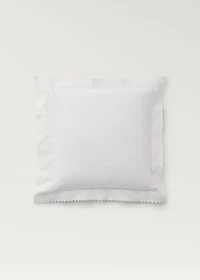 Two pillowcases with lace detail 60x60 cm