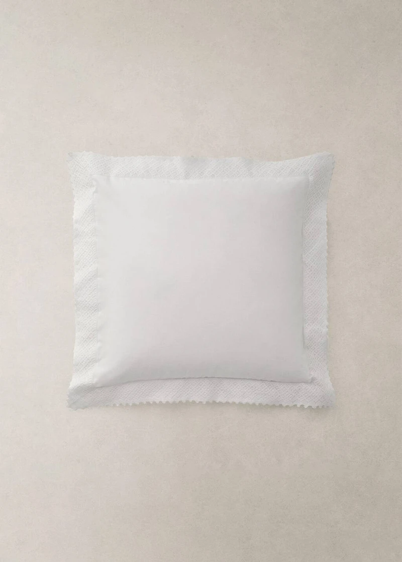 Two pillowcases with lace detail 60x60 cm