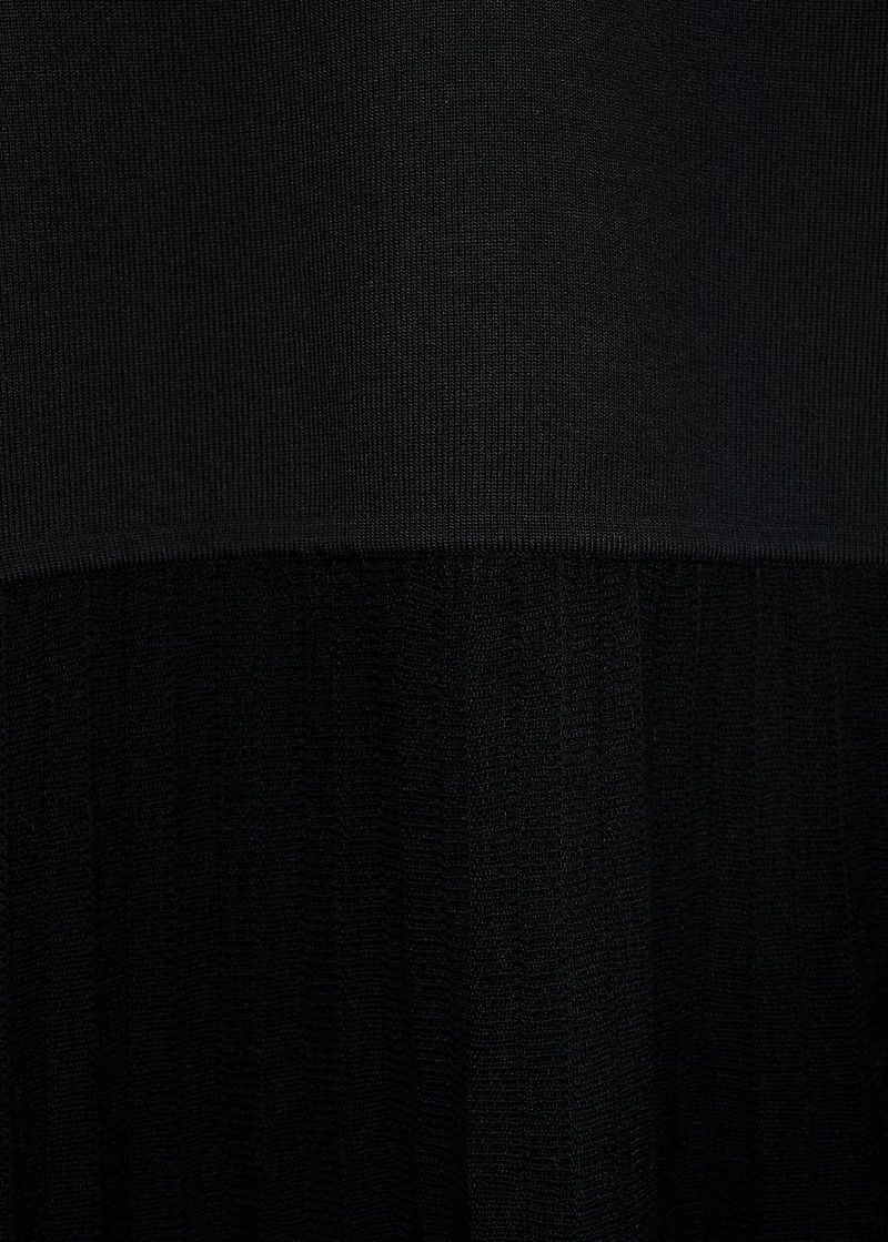 Combined dress with perkins collar