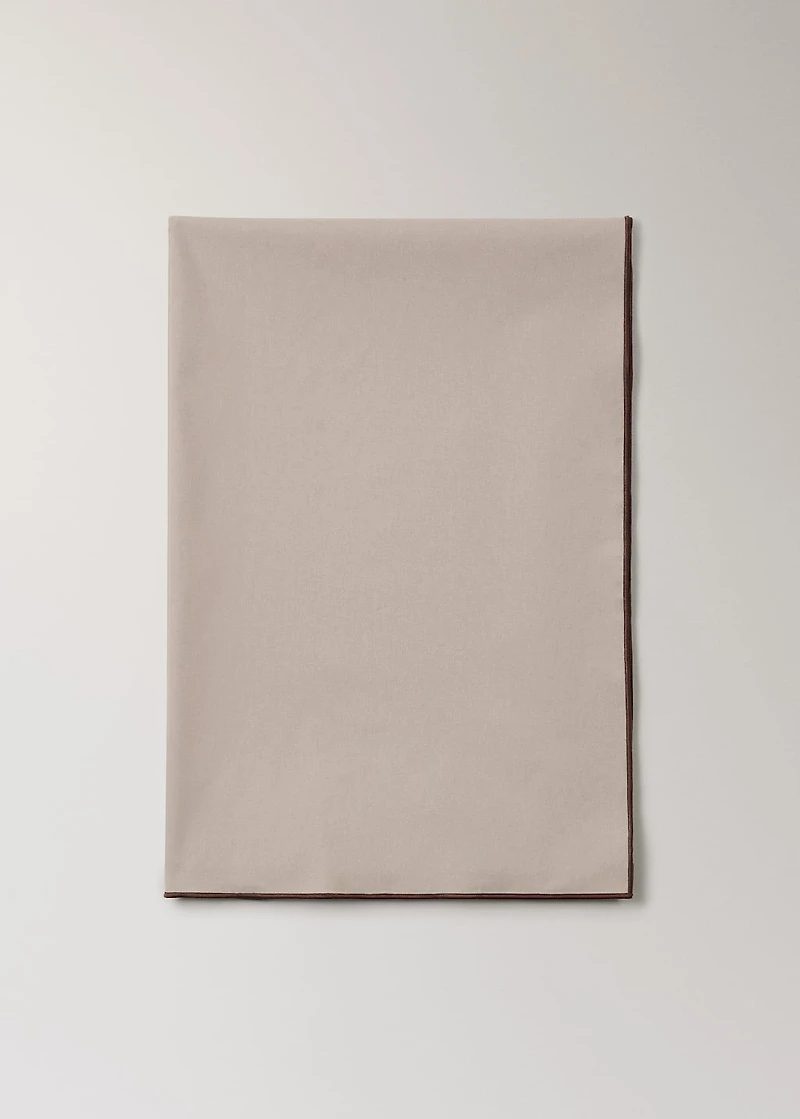 Resin-coated cotton tablecloth with overlock stitching for 6 to 8 diners