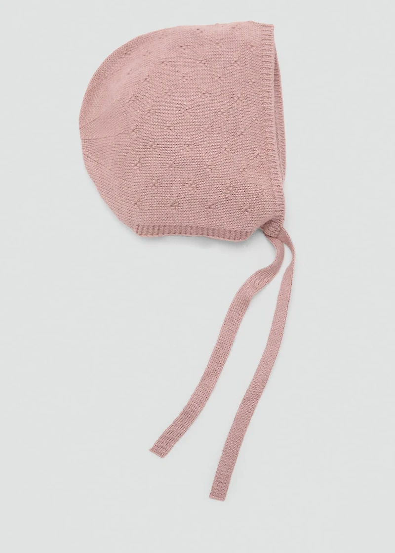 Knitted bonnet
