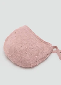 Knitted bonnet