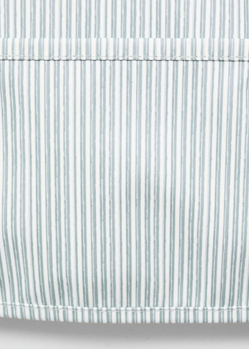 Two-tone striped bib