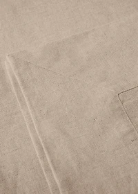 Linen tablecloth for 6 to 8 diners