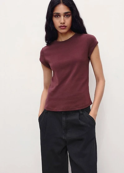 Short-sleeved cotton t-shirt