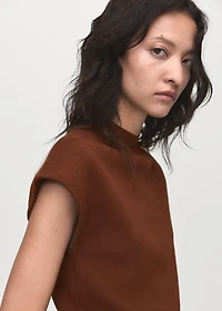 Short-sleeved fine-knit sweater