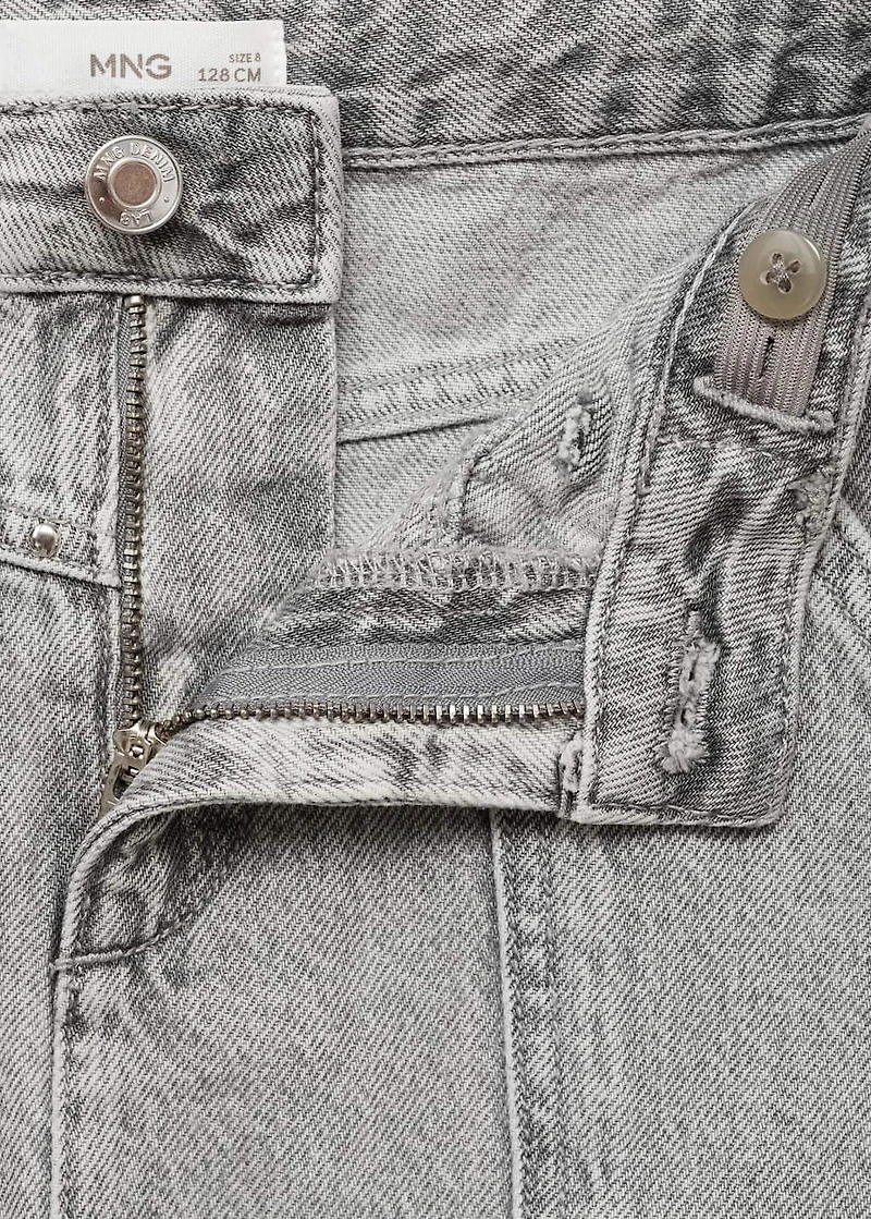 Short denim skirt