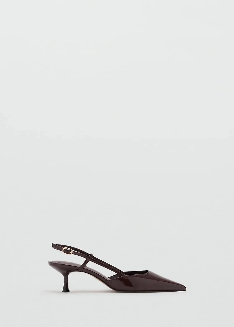 Kitten-heel patent leather shoes