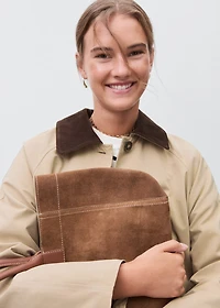 Trench coat with contrasting collar