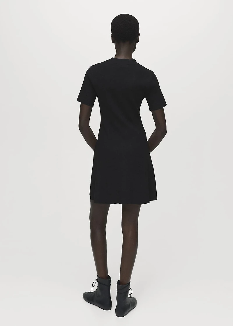 Fine-knit flared dress