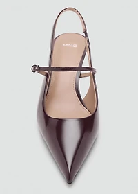 Kitten-heel patent leather shoes