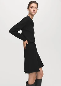 Tweed skirt with frayed hem
