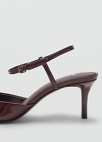 Kitten-heeled shoes with ankle strap