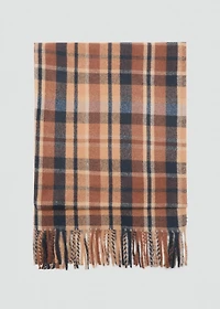 Check scarf with fringed ends
