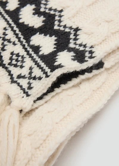 Knit scarf