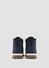 Lace-up mountain boots