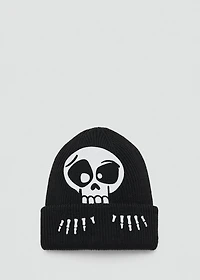 Skull knit beanie