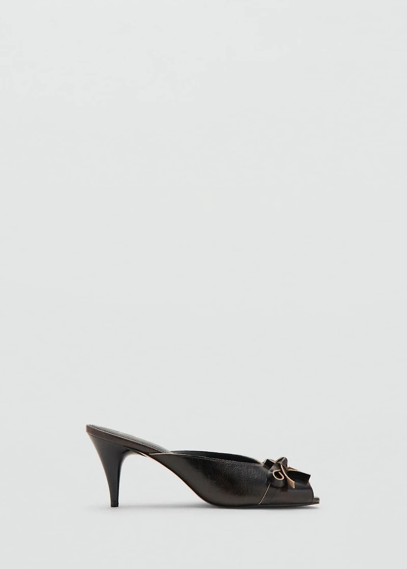 Leather high-heeled sandals with bow