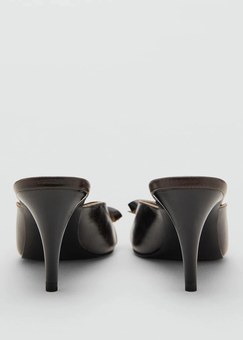 Leather high-heeled sandals with bow