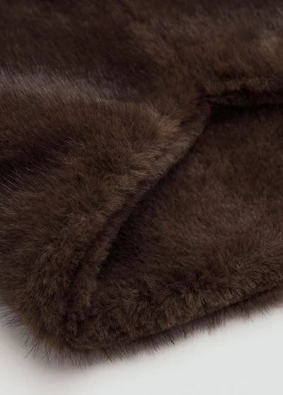Circular fur effect scarf