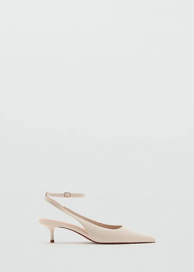 Kitten-heel pointed shoes
