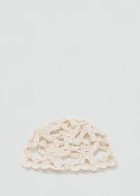 Crochet hat with star design