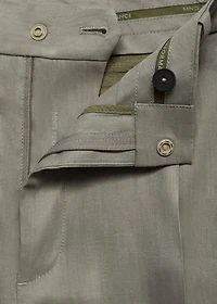 Pleated linen pants