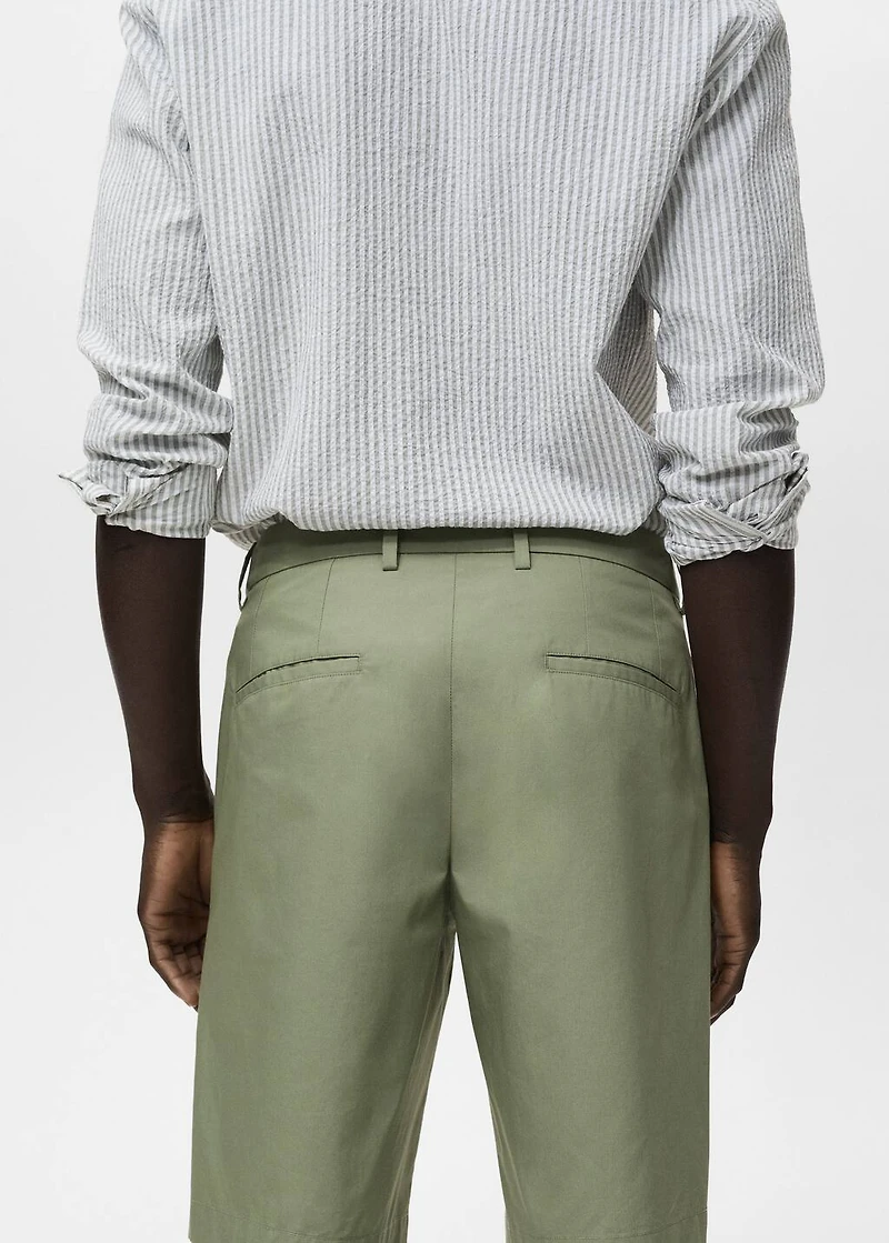 Cotton bermuda shorts with an interior elastic strip