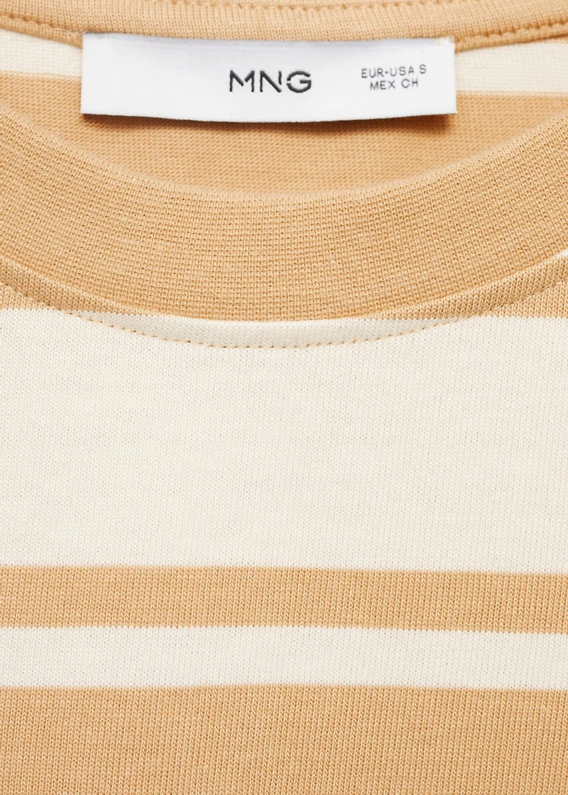 Contrasting collar cotton t-shirt