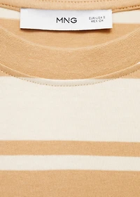 Contrasting collar cotton t-shirt