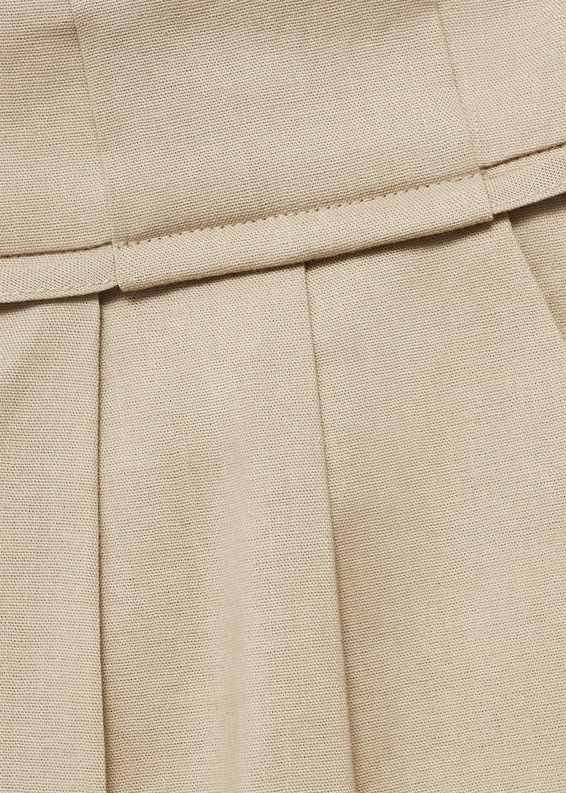 Linen shorts with bow and belt