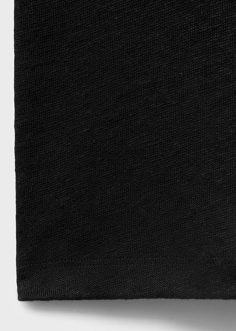 Short-sleeved linen t-shirt