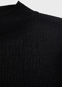 Knitted cropped sweater