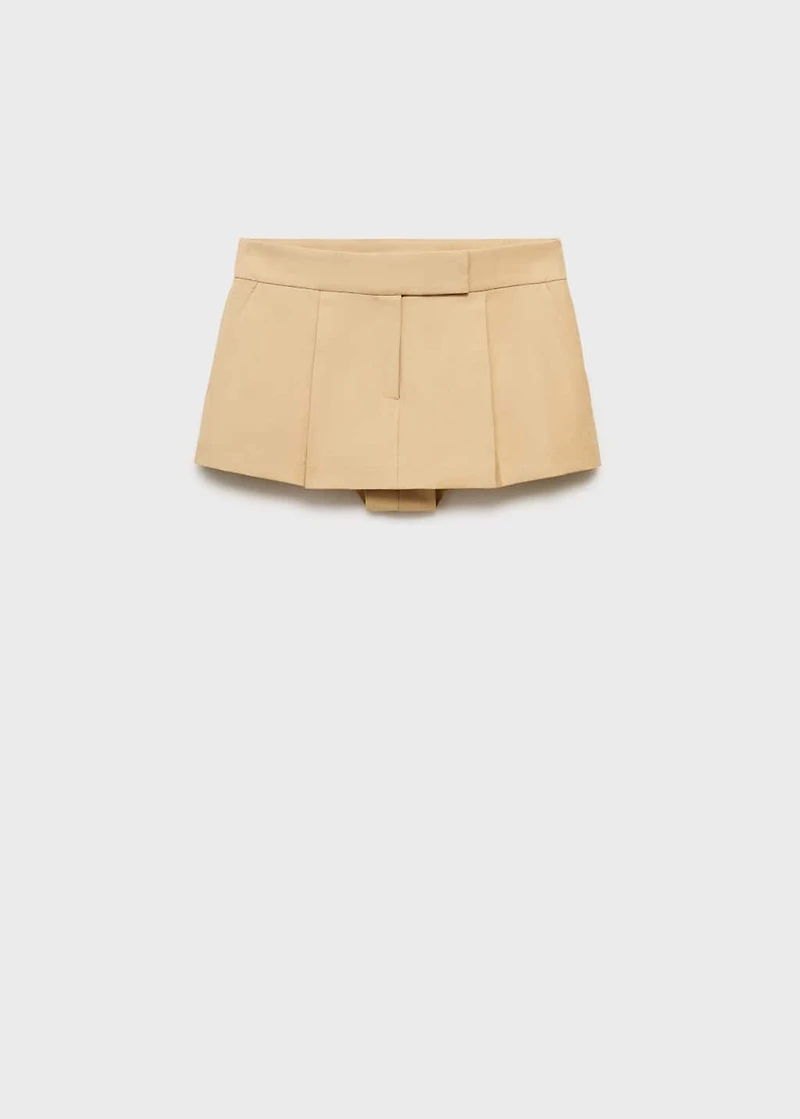 Mini-skirt with pleats