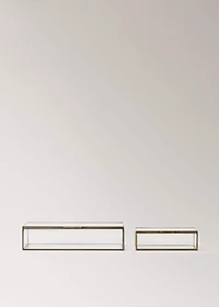 Medium box with metal profile