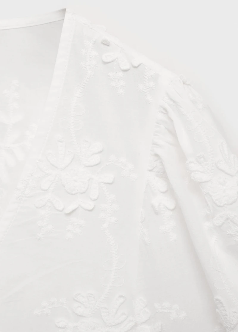 Cotton blouse with floral embroidery