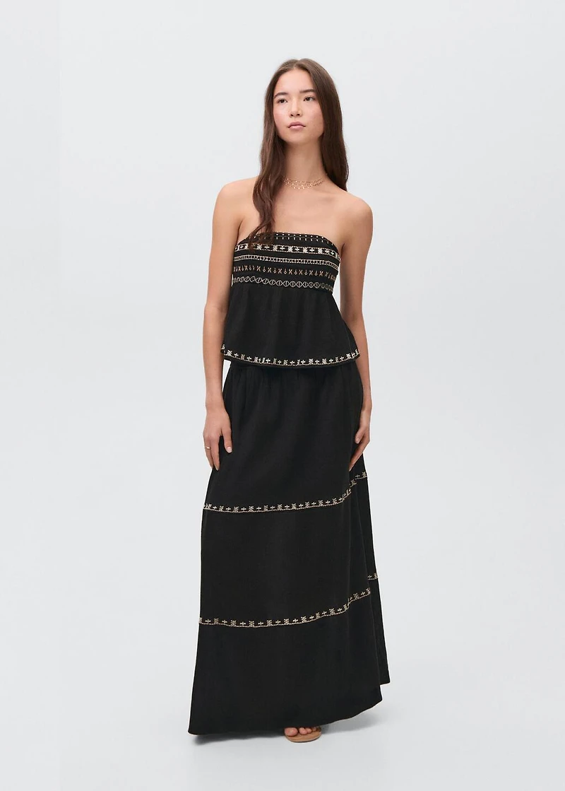 Embroidered long skirt