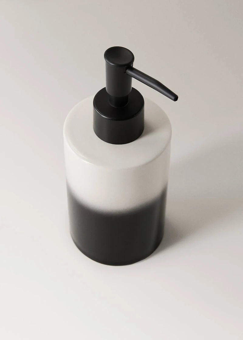Degraded earthenware dispenser
