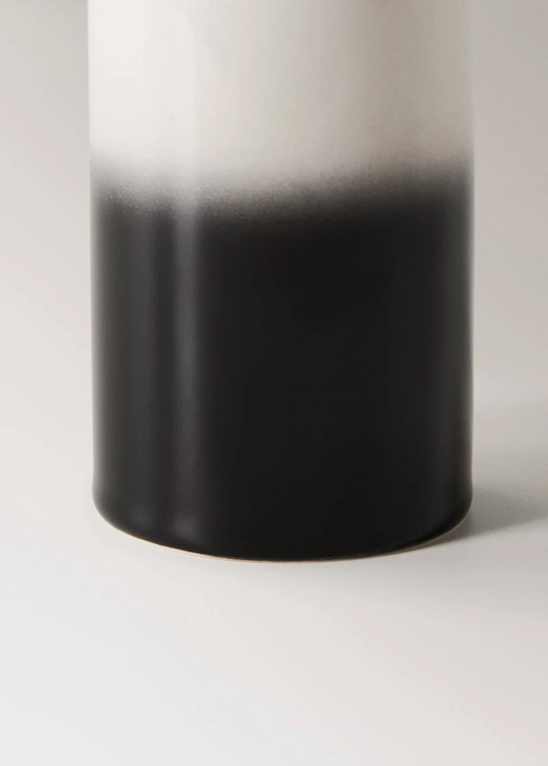 Degraded earthenware dispenser